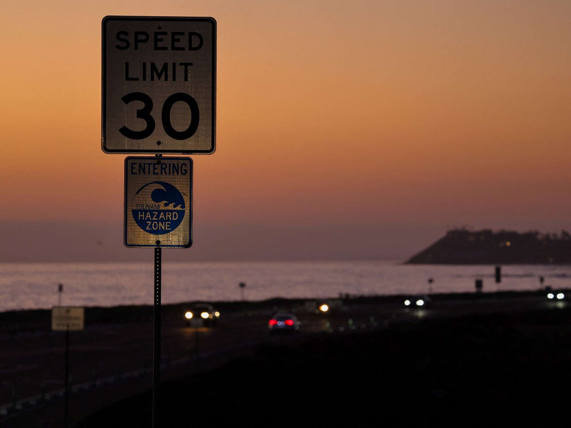 Alertas de tsunami en todo el pacífico por un terremoto