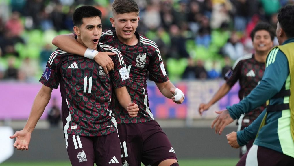 Gilberto mora, la joya mexicana acapara atención en chile
